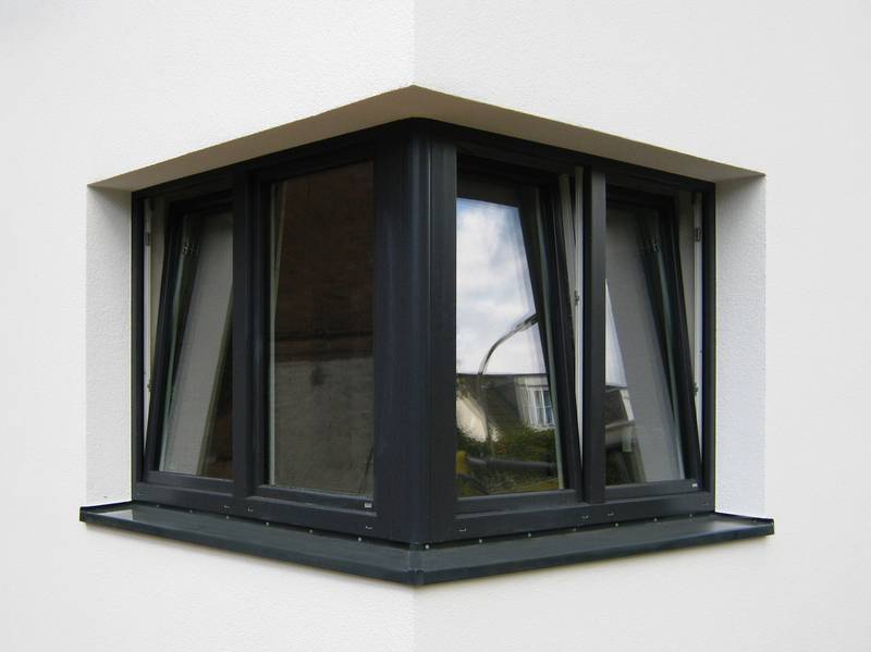 Eckfenster aus Kunststoff und Aluminium Eckfenster aus Kunststoff und Aluminium