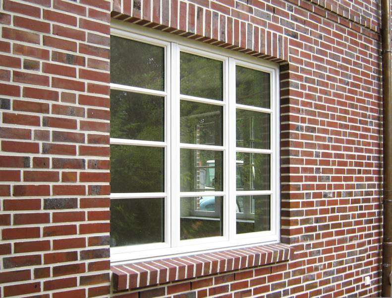 Holz-Fenster mit Sprossen Holz-Fenster mit Sprossen